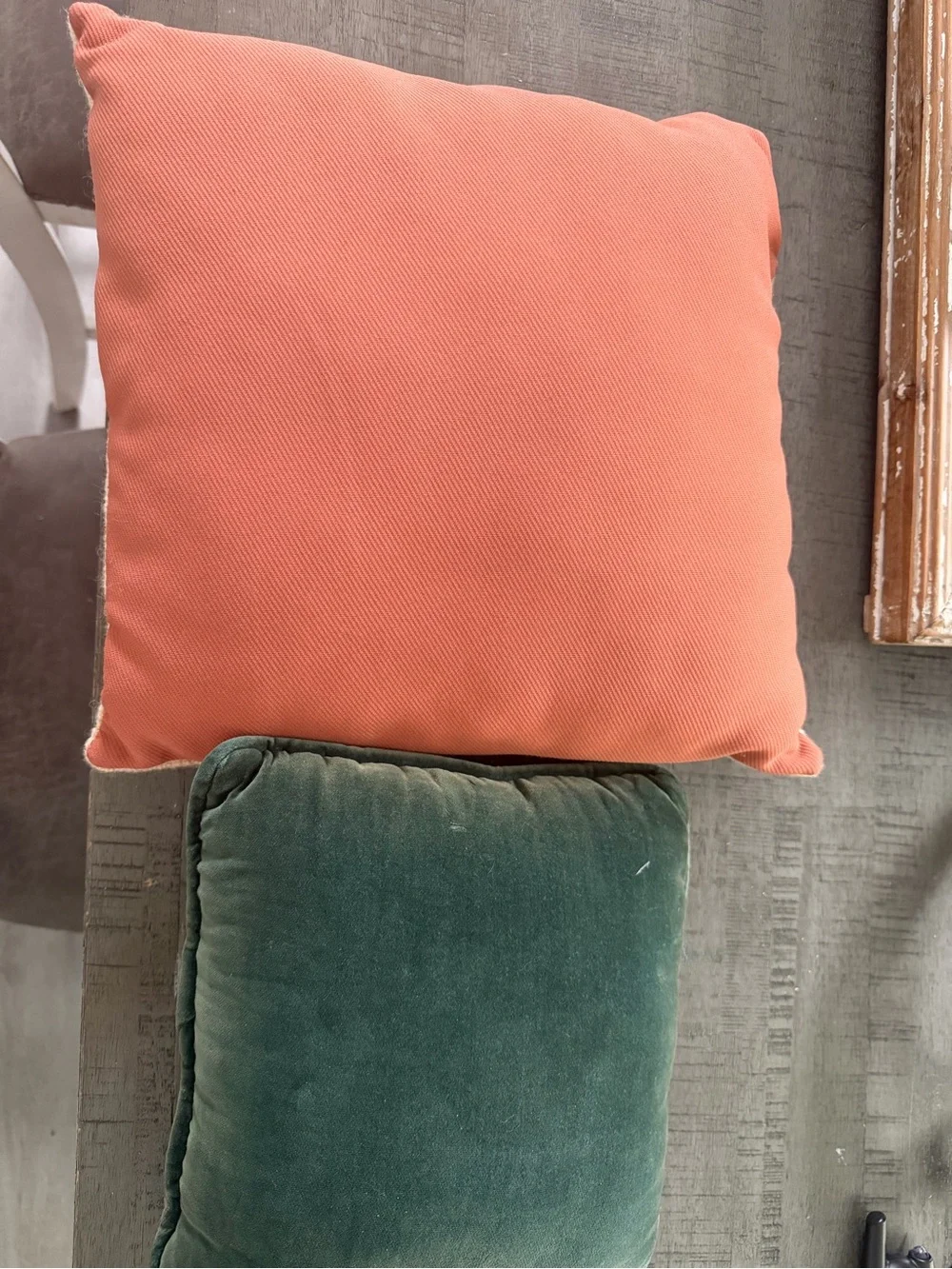 Vintage Floral Accent Pillows - Vibrant Red & Green
